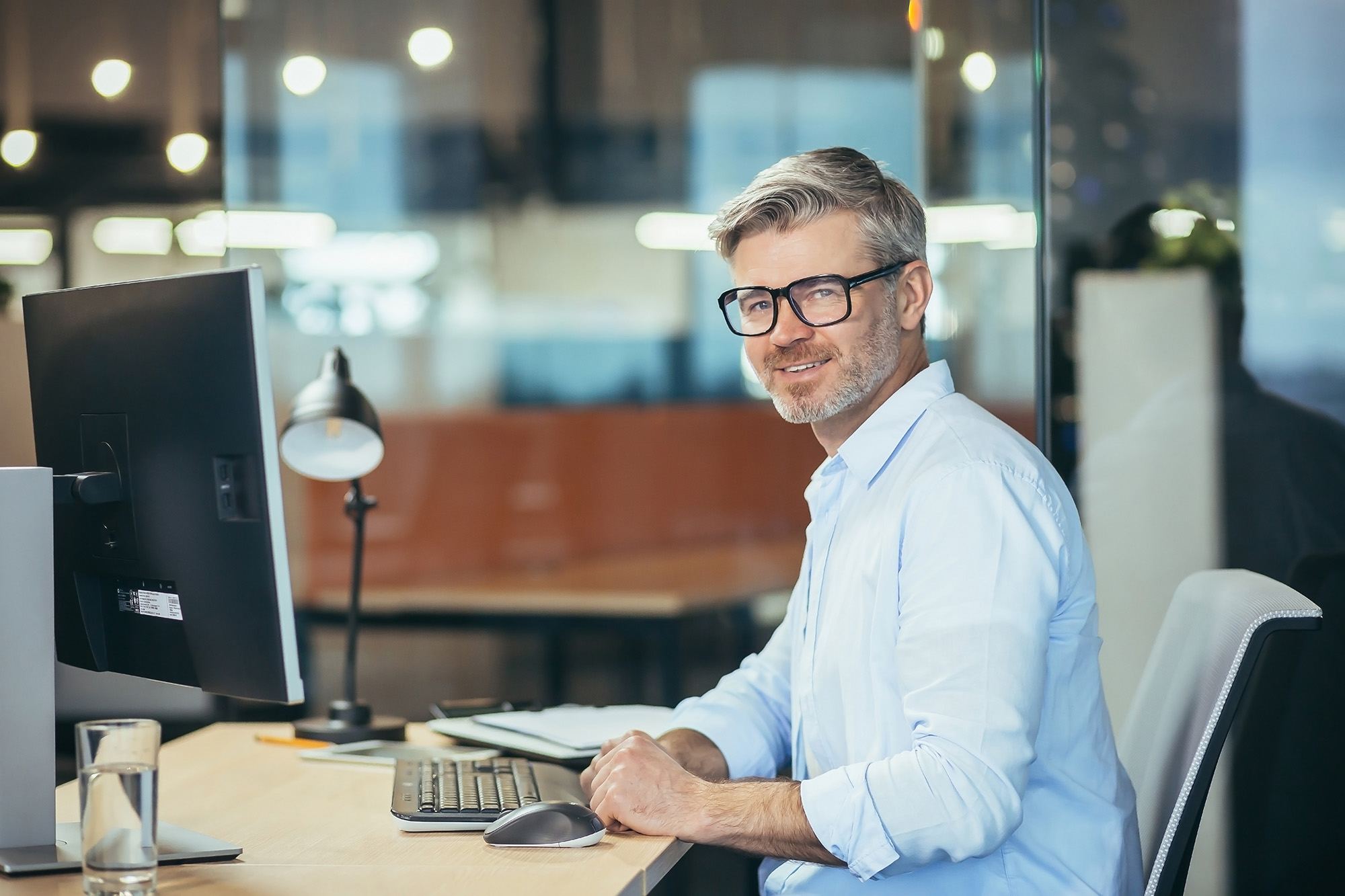 portrait-of-an-experienced-male-accountant-busine-2022-12-08-04-11-40-utc.jpg